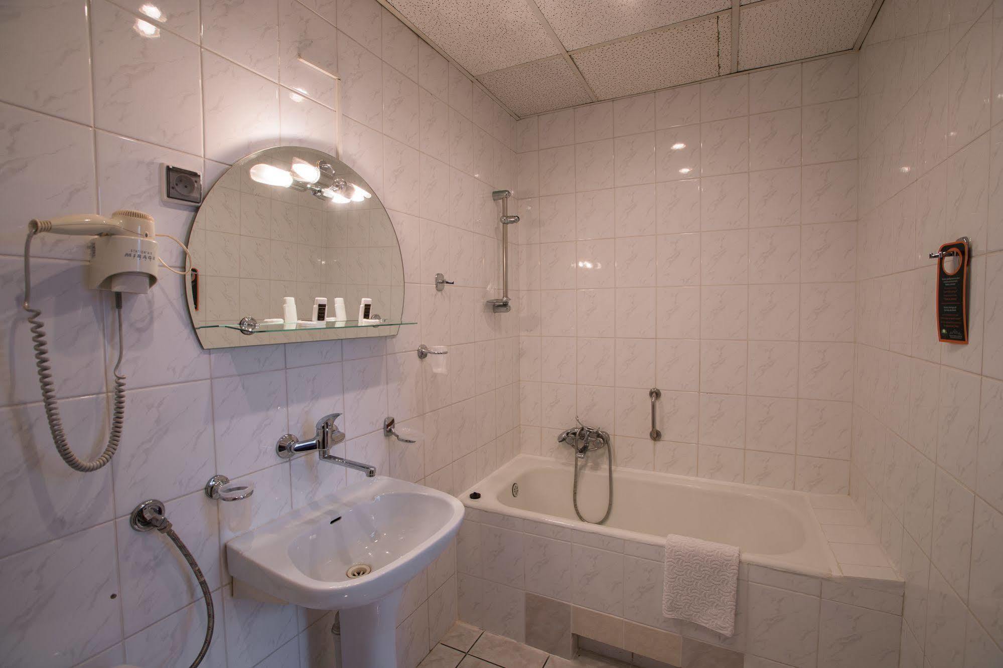 Hotel Kapitan Szczecin Buitenkant foto